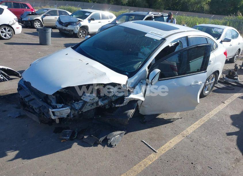 Photo 2 of 2013 Ford Focus SE (VIN 1FADP3F22DL326089)