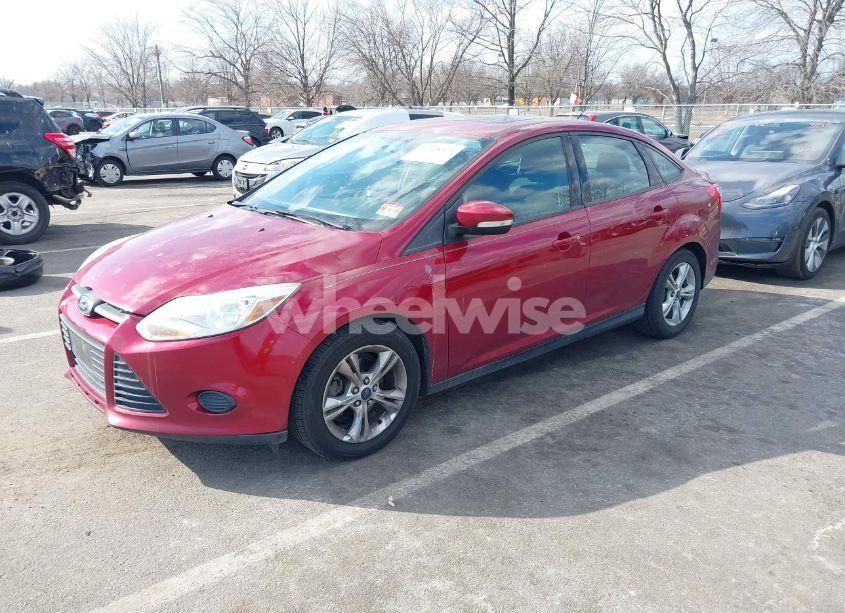 Photo 2 of 2013 Ford Focus SE (VIN 1FADP3F22DL330417)
