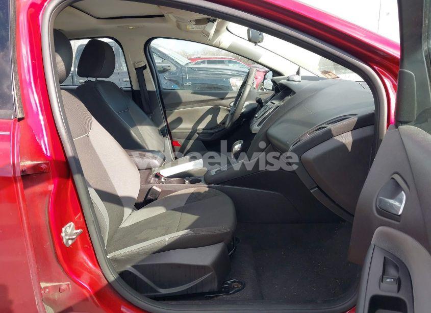 Photo 5 of 2013 Ford Focus SE (VIN 1FADP3F22DL330417)