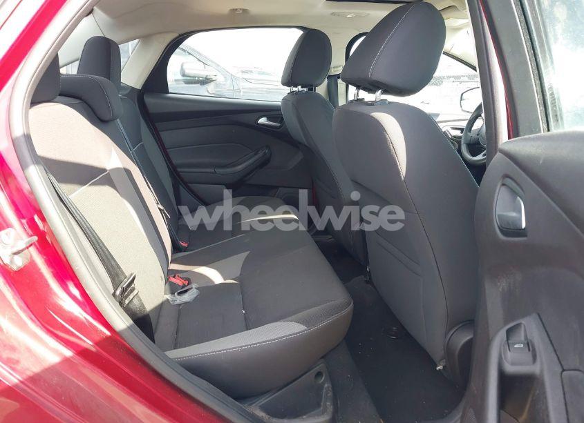 Photo 8 of 2013 Ford Focus SE (VIN 1FADP3F22DL330417)