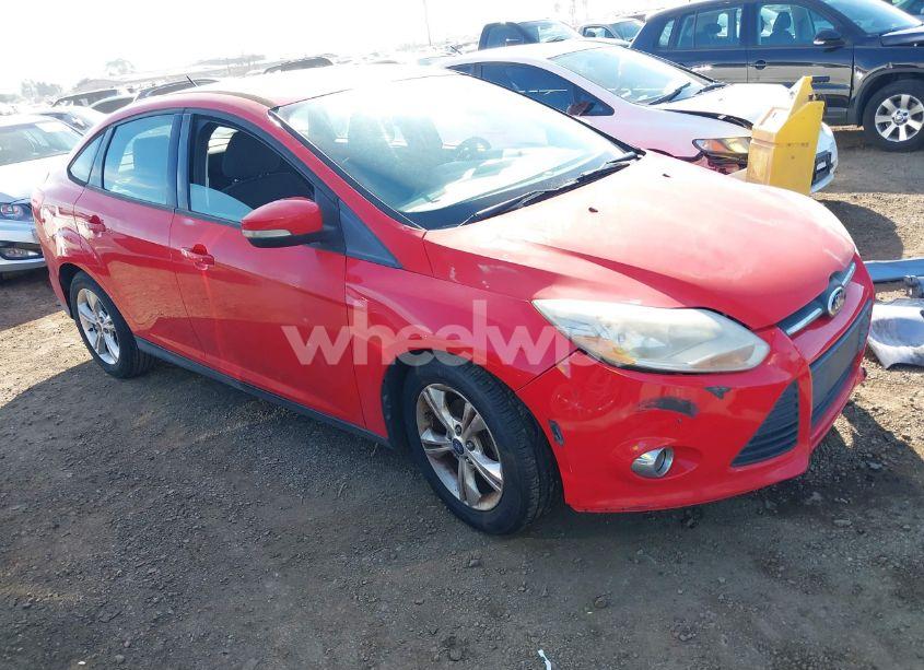 2013 Ford Focus SE (VIN 1FADP3F22DL341949) main photo