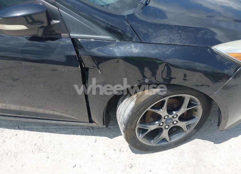 Photo 12 of 2013 Ford Focus SE (VIN 1FADP3F22DL353728)