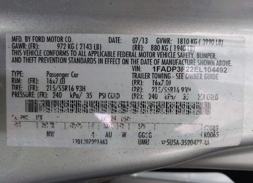 Photo 9 of 2014 Ford Focus SE (VIN 1FADP3F22EL104492)