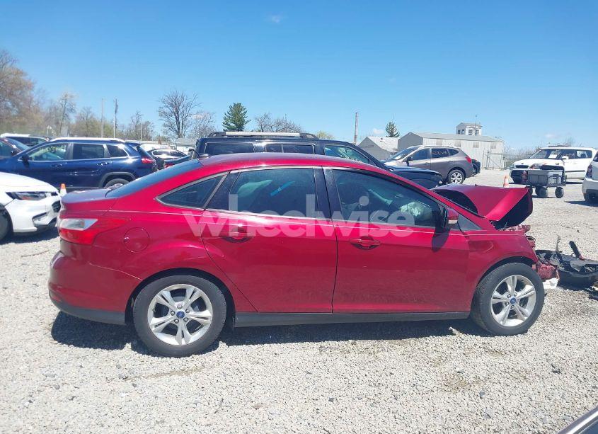 Photo 13 of 2014 Ford Focus SE (VIN 1FADP3F22EL105528)
