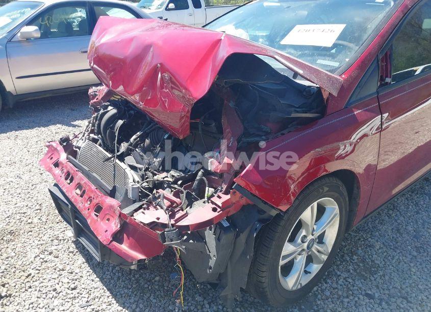 Photo 18 of 2014 Ford Focus SE (VIN 1FADP3F22EL105528)