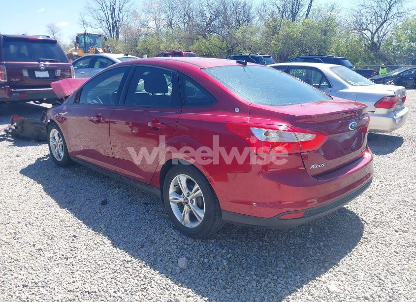 Photo 3 of 2014 Ford Focus SE (VIN 1FADP3F22EL105528)
