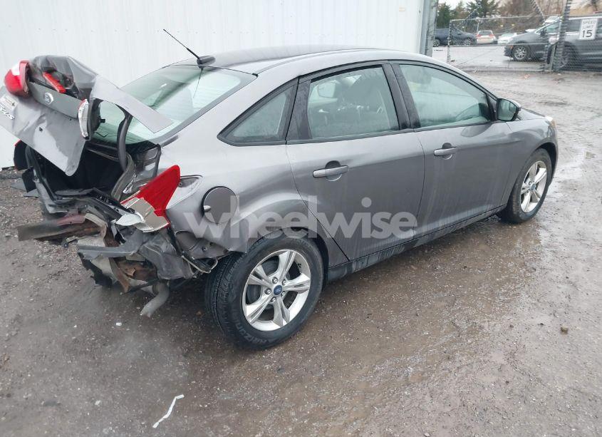 Photo 4 of 2014 Ford Focus SE (VIN 1FADP3F22EL110079)