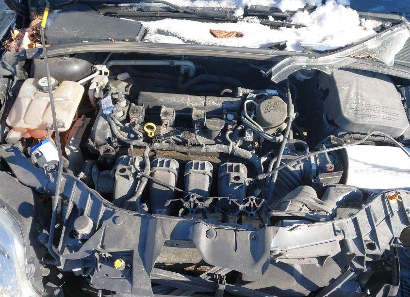 Photo 10 of 2014 Ford Focus SE (VIN 1FADP3F22EL122183)