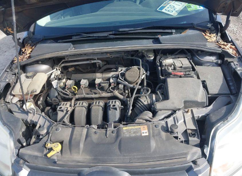 Photo 10 of 2014 Ford Focus SE (VIN 1FADP3F22EL129067)