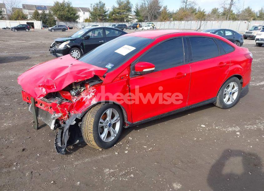 Photo 2 of 2014 Ford Focus SE (VIN 1FADP3F22EL152378)