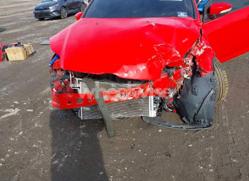 Photo 6 of 2014 Ford Focus SE (VIN 1FADP3F22EL152378)