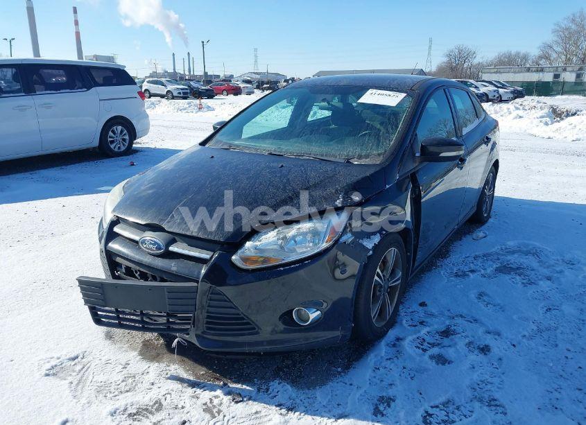 Photo 2 of 2014 Ford Focus SE (VIN 1FADP3F22EL156334)