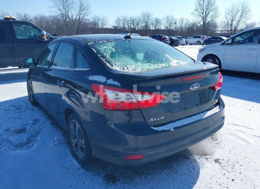 Photo 3 of 2014 Ford Focus SE (VIN 1FADP3F22EL156334)