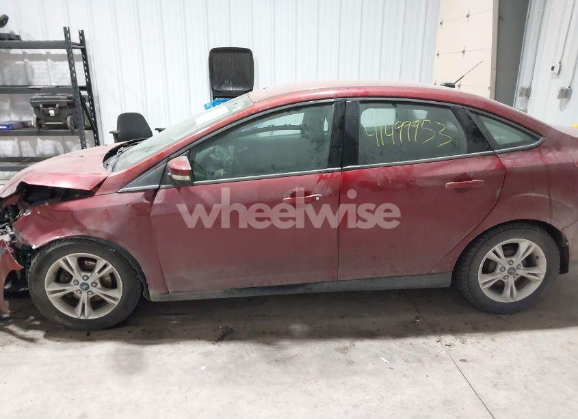 Photo 14 of 2014 Ford Focus SE (VIN 1FADP3F22EL157967)