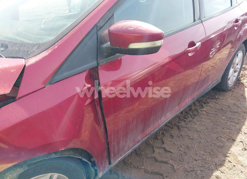 Photo 17 of 2014 Ford Focus SE (VIN 1FADP3F22EL157967)