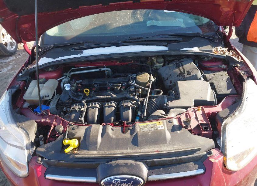 Photo 10 of 2014 Ford Focus SE (VIN 1FADP3F22EL167320)