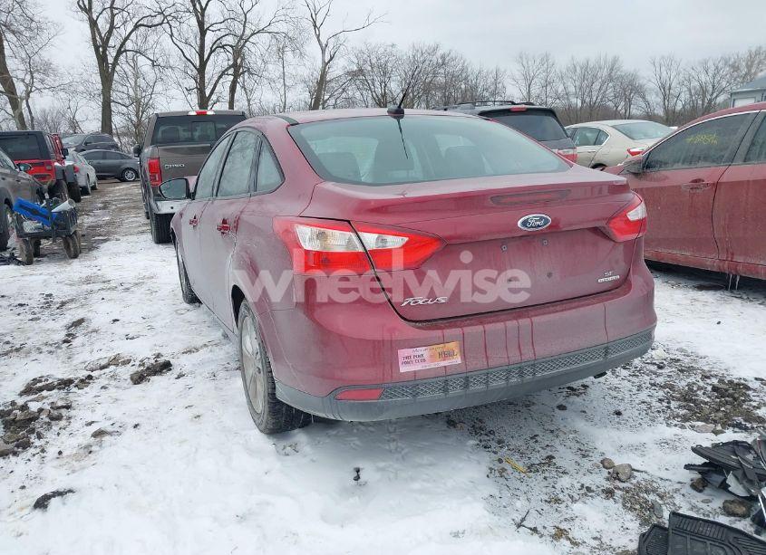 Photo 3 of 2014 Ford Focus SE (VIN 1FADP3F22EL192380)