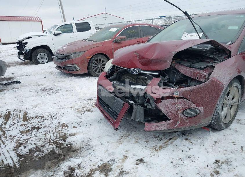 Photo 6 of 2014 Ford Focus SE (VIN 1FADP3F22EL192380)