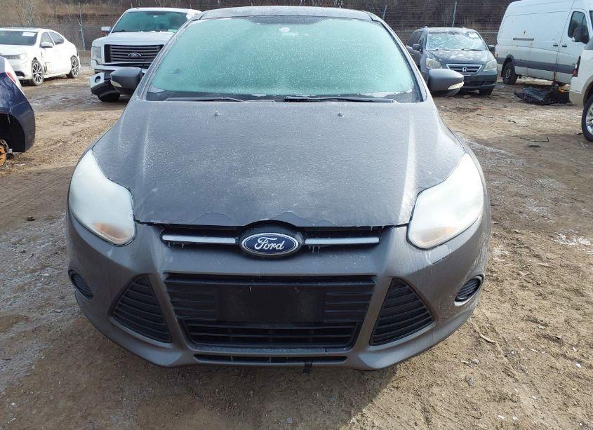 Photo 6 of 2014 Ford Focus SE (VIN 1FADP3F22EL192489)