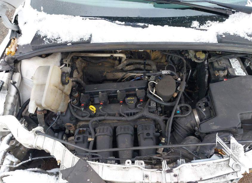 Photo 10 of 2014 Ford Focus SE (VIN 1FADP3F22EL193576)