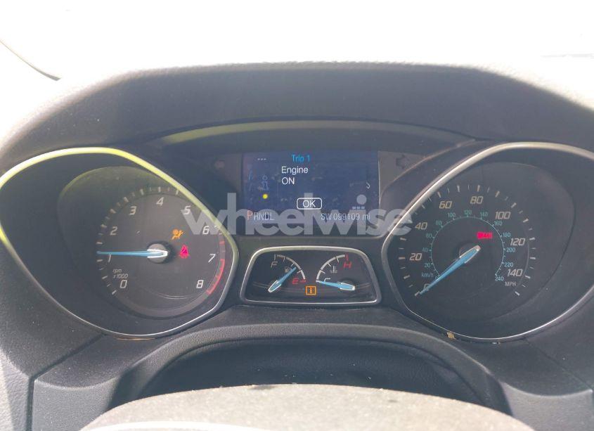 Photo 7 of 2014 Ford Focus SE (VIN 1FADP3F22EL258913)