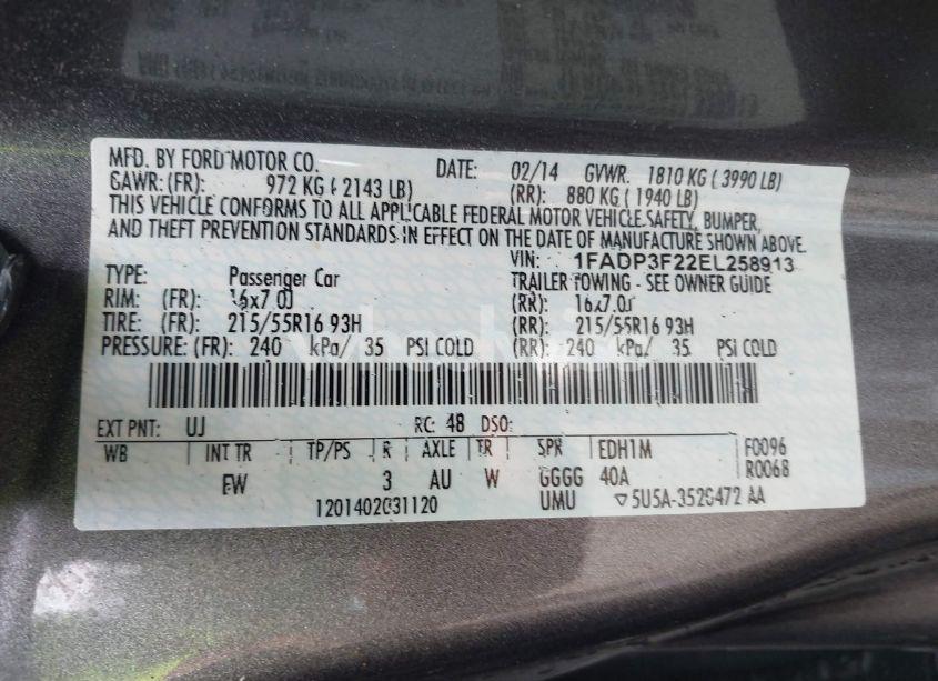 Photo 9 of 2014 Ford Focus SE (VIN 1FADP3F22EL258913)