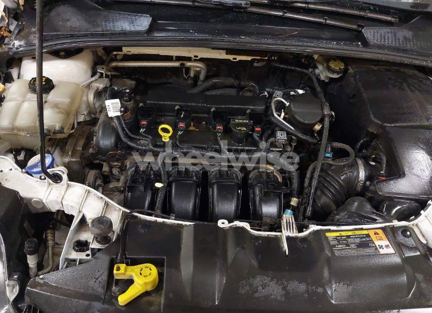 Photo 10 of 2014 Ford Focus SE (VIN 1FADP3F22EL260399)