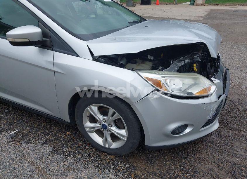 Photo 17 of 2014 Ford Focus SE (VIN 1FADP3F22EL262315)