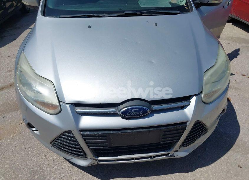 Photo 6 of 2014 Ford Focus SE (VIN 1FADP3F22EL295718)