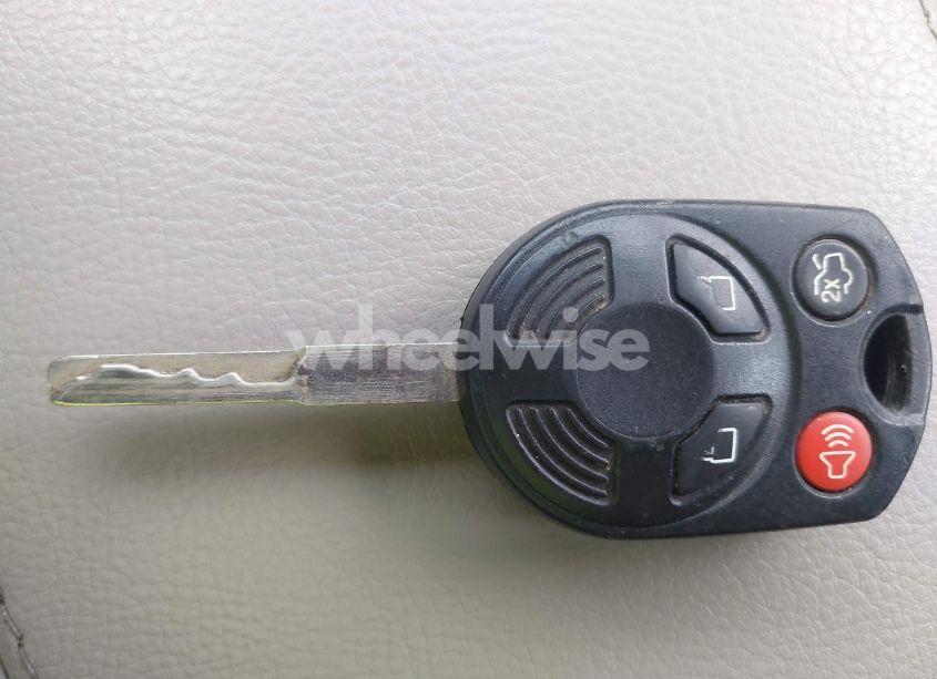 Photo 11 of 2014 Ford Focus SE (VIN 1FADP3F22EL305907)