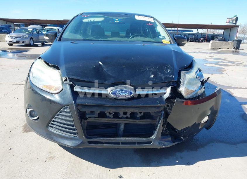 Photo 12 of 2014 Ford Focus SE (VIN 1FADP3F22EL311190)