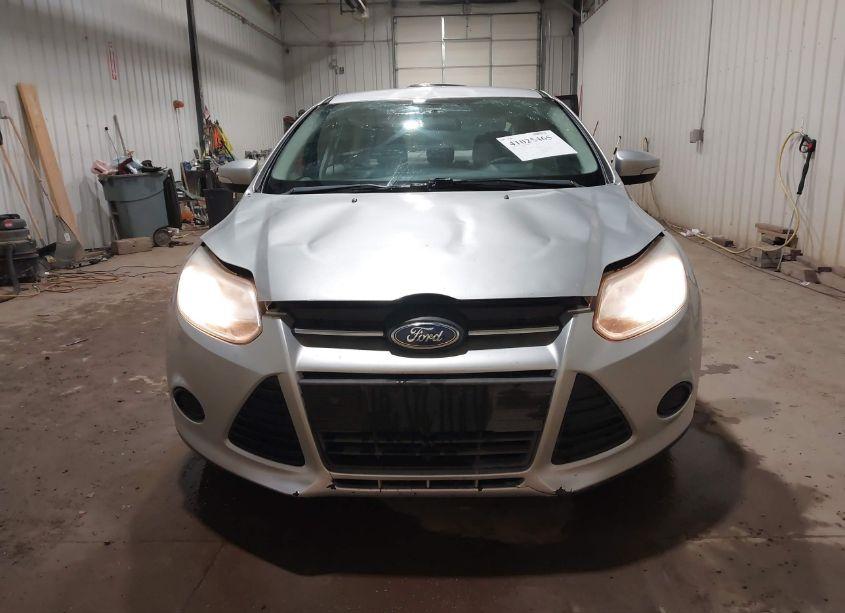 Photo 12 of 2014 Ford Focus SE (VIN 1FADP3F22EL314395)