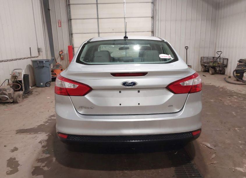 Photo 16 of 2014 Ford Focus SE (VIN 1FADP3F22EL314395)