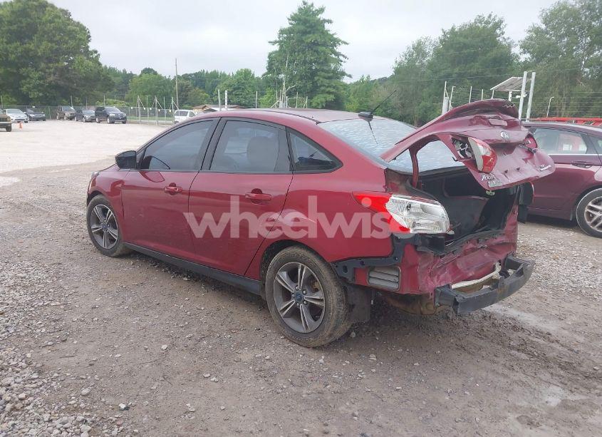 Photo 3 of 2014 Ford Focus SE (VIN 1FADP3F22EL359725)