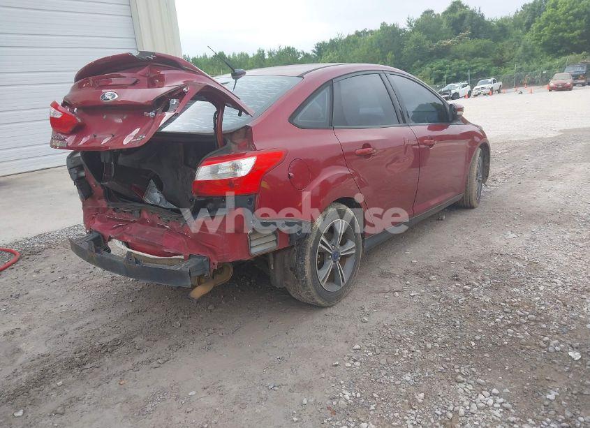 Photo 4 of 2014 Ford Focus SE (VIN 1FADP3F22EL359725)