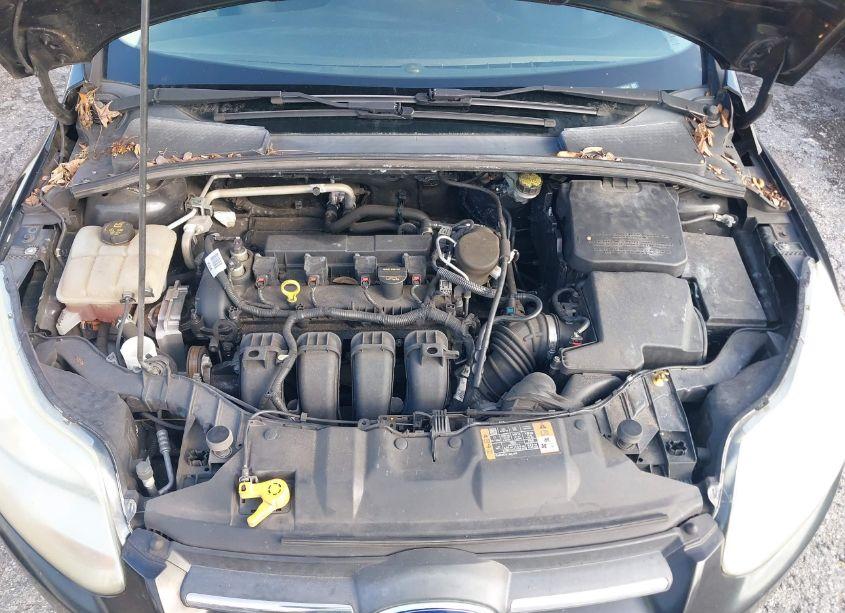Photo 10 of 2014 Ford Focus SE (VIN 1FADP3F22EL368344)