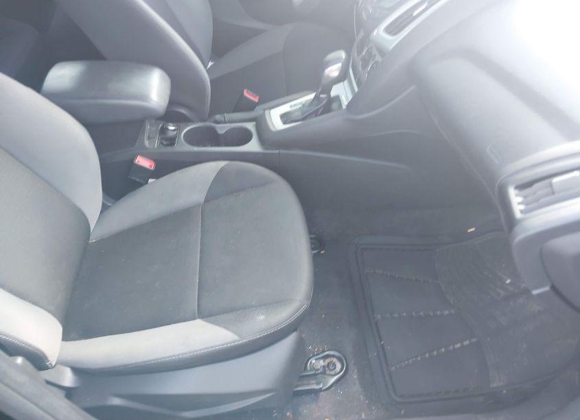 Photo 5 of 2014 Ford Focus SE (VIN 1FADP3F22EL368344)