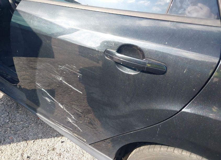 Photo 6 of 2014 Ford Focus SE (VIN 1FADP3F22EL368344)