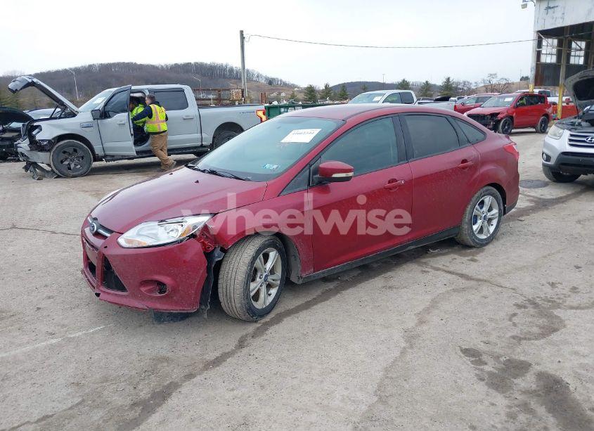 Photo 2 of 2014 Ford Focus SE (VIN 1FADP3F22EL404825)