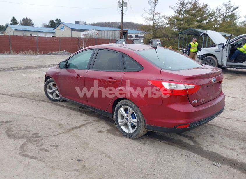 Photo 3 of 2014 Ford Focus SE (VIN 1FADP3F22EL404825)