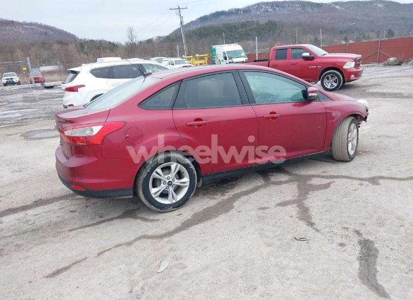 Photo 4 of 2014 Ford Focus SE (VIN 1FADP3F22EL404825)