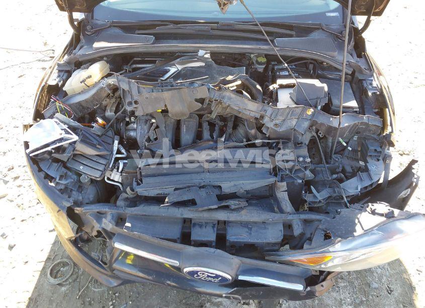 Photo 10 of 2014 Ford Focus SE (VIN 1FADP3F22EL460974)