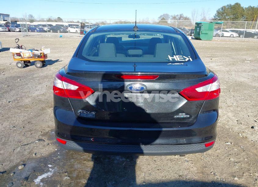 Photo 16 of 2014 Ford Focus SE (VIN 1FADP3F22EL460974)
