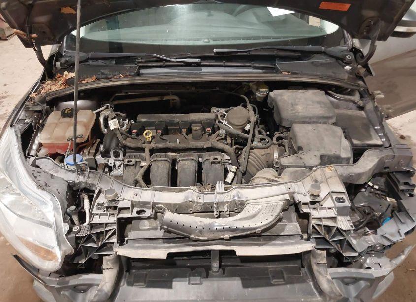 Photo 10 of 2014 Ford Focus SE (VIN 1FADP3F22EL461333)