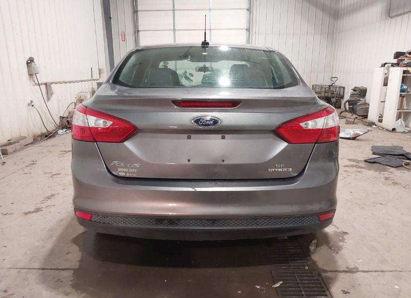 Photo 17 of 2014 Ford Focus SE (VIN 1FADP3F22EL461333)