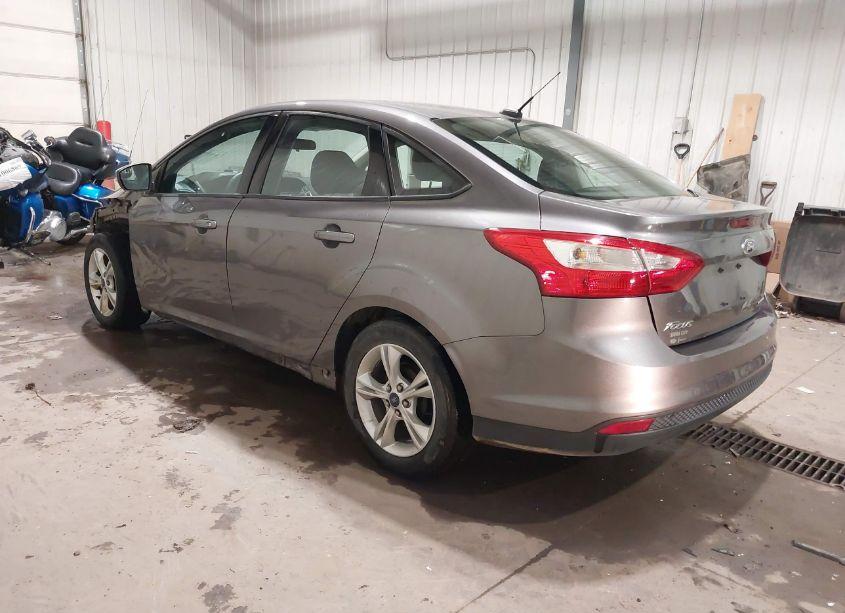 Photo 3 of 2014 Ford Focus SE (VIN 1FADP3F22EL461333)