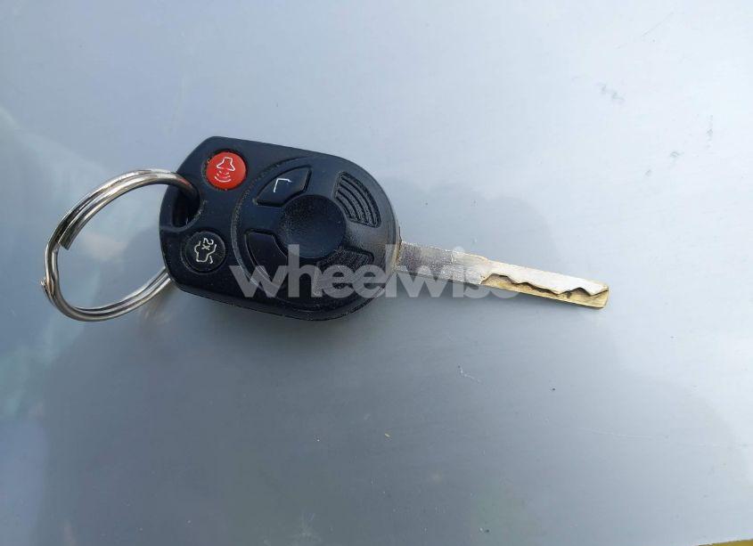 Photo 11 of 2015 Ford Focus SE (VIN 1FADP3F22FL202570)