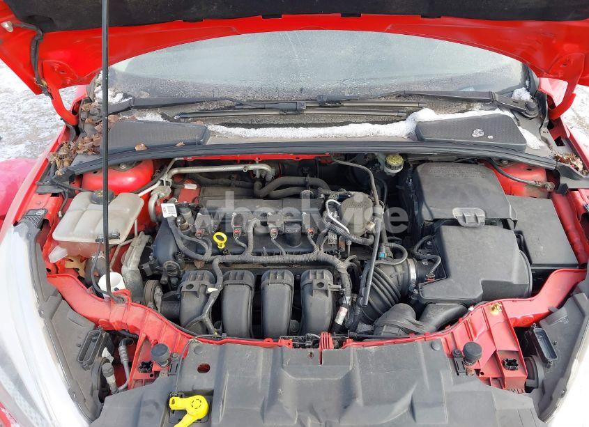 Photo 10 of 2015 Ford Focus SE (VIN 1FADP3F22FL203444)