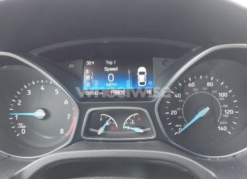 Photo 7 of 2015 Ford Focus SE (VIN 1FADP3F22FL229994)