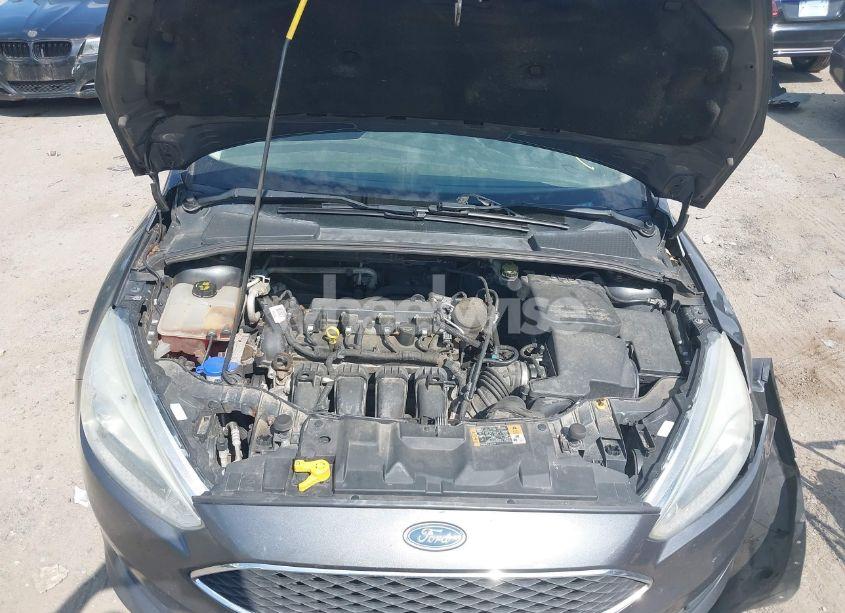 Photo 10 of 2015 Ford Focus SE (VIN 1FADP3F22FL259982)